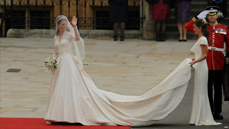 Kate Middleton's Wedding Dress Finally Revealed
